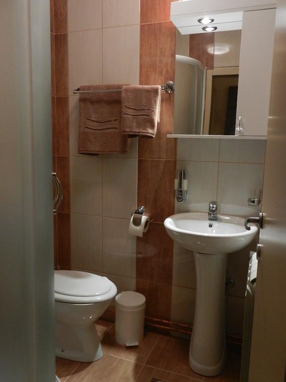 Guesthouse Ellite Pozarevac Bilik gambar